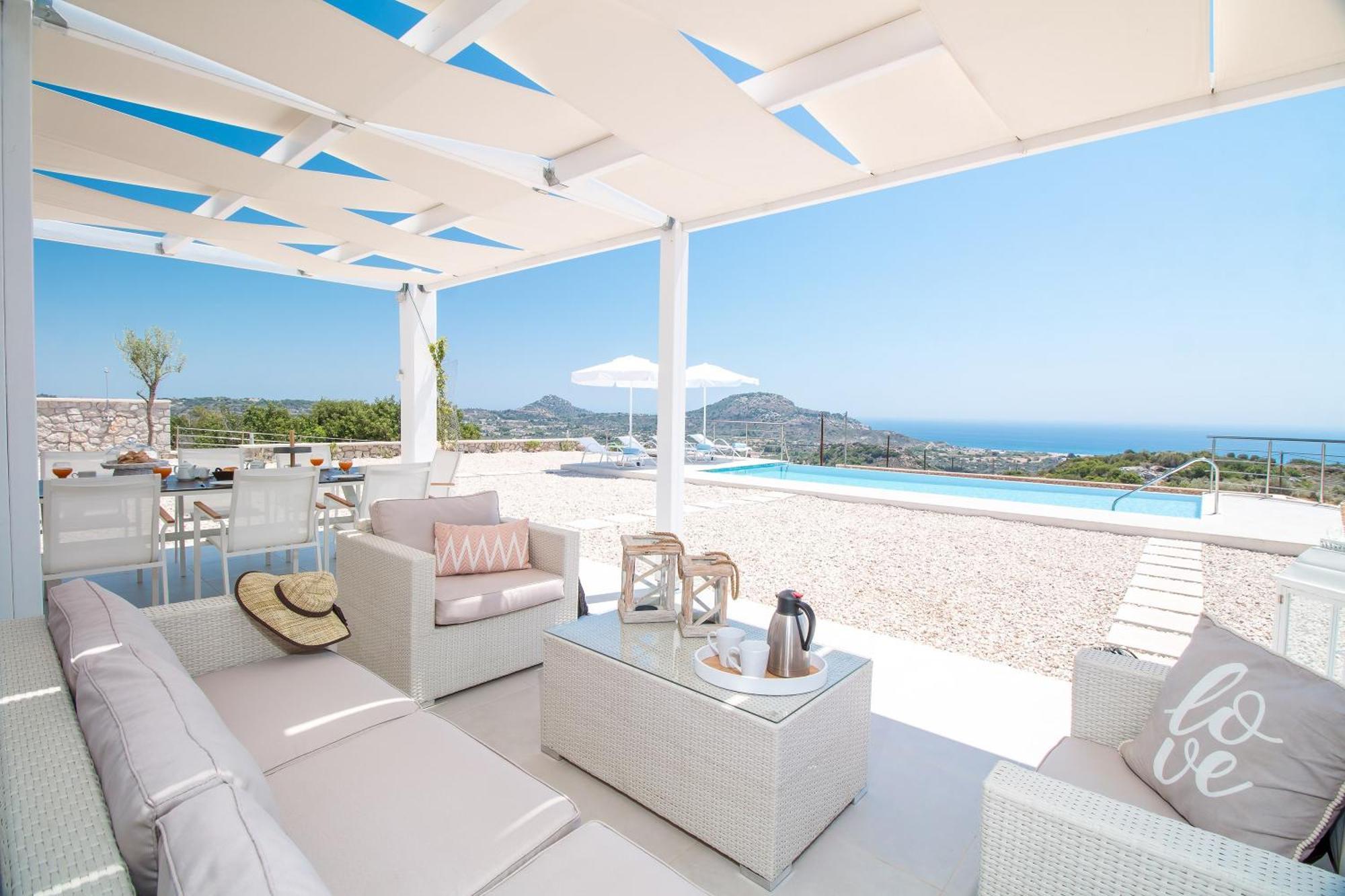 Francis & Gregorys Luxury Villas Afantou Exterior photo