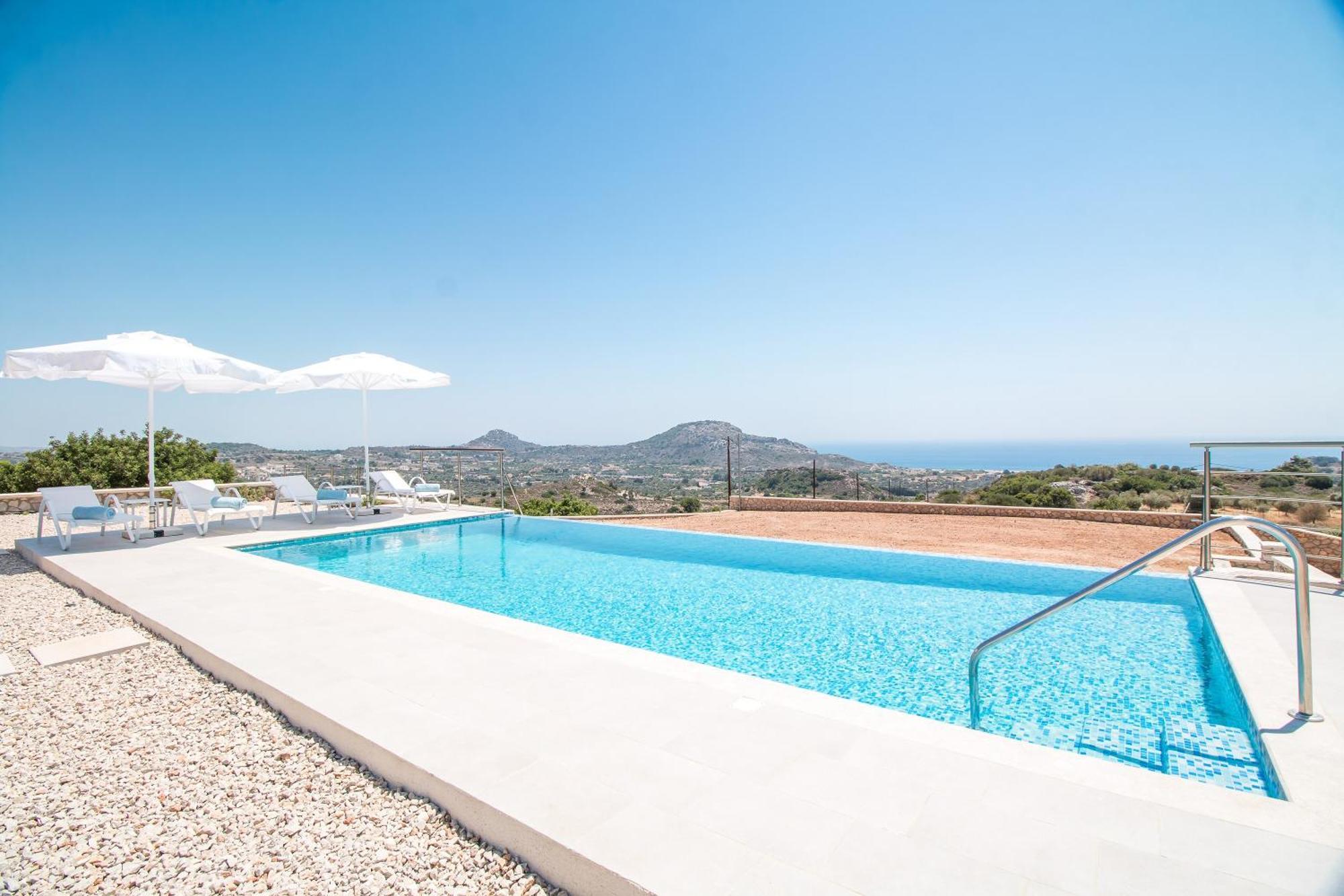 Francis & Gregorys Luxury Villas Afantou Exterior photo